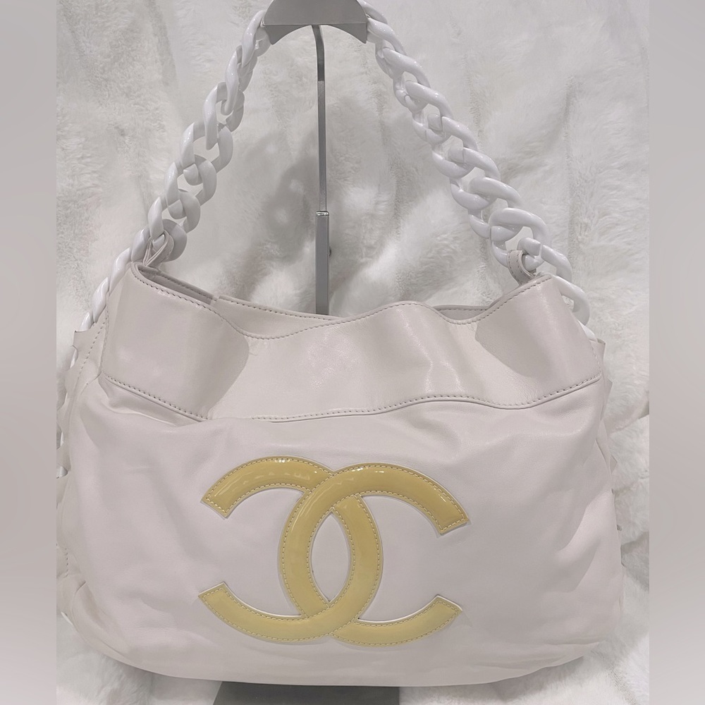 Chanel Modern Chain Cavier leather ivory Large CC bag